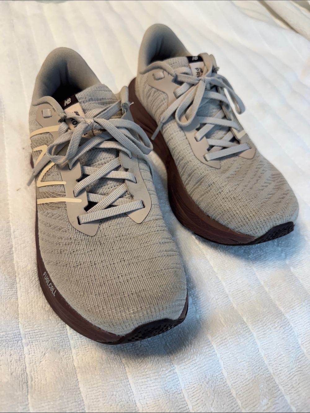 New Balance FuelCell Propel v4 Running Shoes